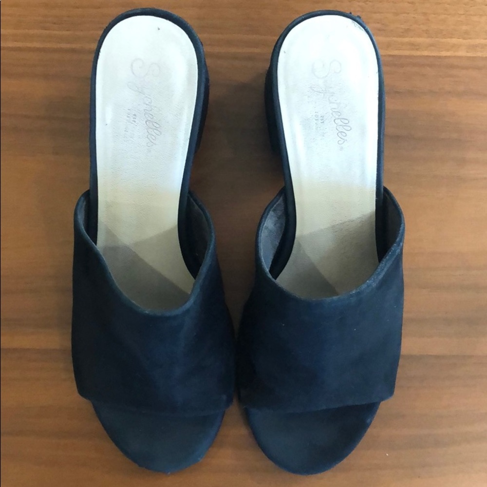 Seychelles suede mule